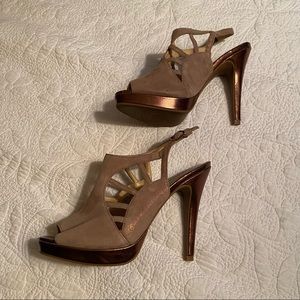 AUDREY BROOKE HEELS, Size 7